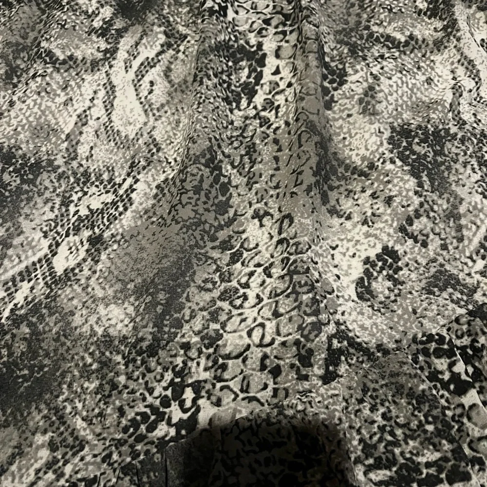 All Worthy Snakeskin Print Asymmetrical Hem Skirt Size 1xl